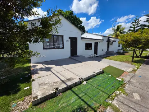 Updated Duplex with Patio