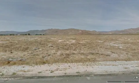 Land Near Cantil, California