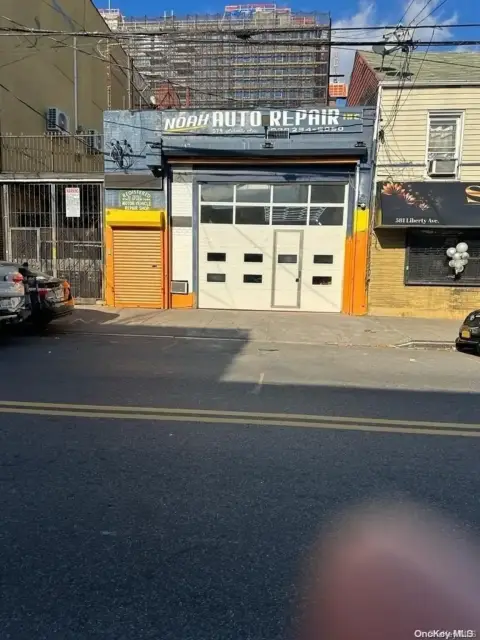 Brooklyn Auto Shop For Sale