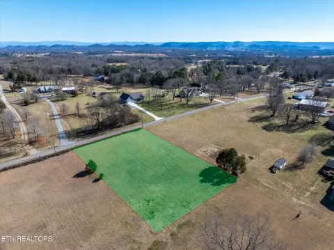 Land in Athens, Tennessee