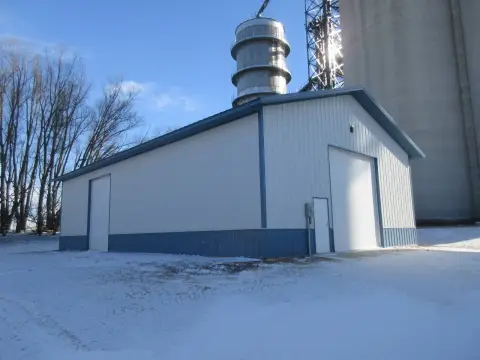 Commercial Buildings on One Parcel