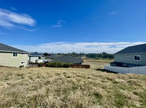 Residential Lot Near Golf Course