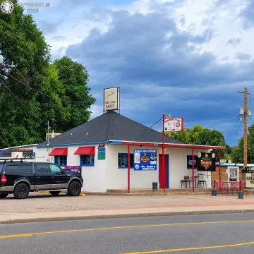 Pub with Covered Patio