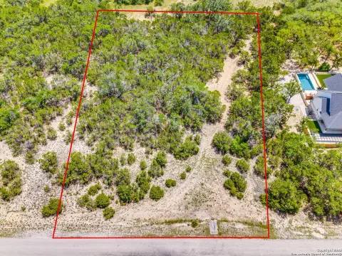 One-Acre Lot in Fischer, TX