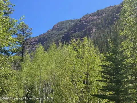 Redstone Land with Mountain Views