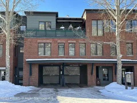 Aspen Parking Space For Rent