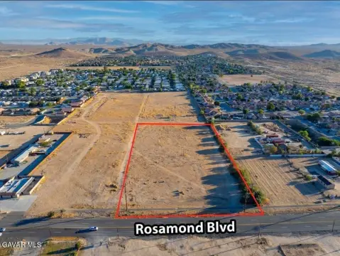 Versatile Land in Growing Rosamond