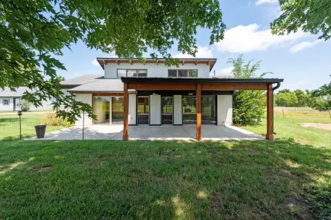 Mini Ranch in Big Cabin