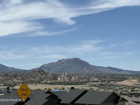 Land with Stunning Views