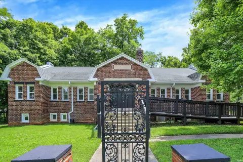 Historic Schoolhouse with Business Potential