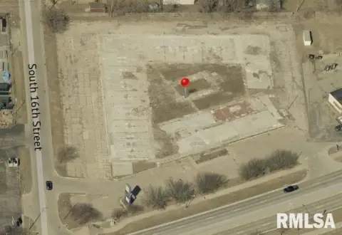 Picture of Commercial land at Lincoln Way 1522, Clinton, IA