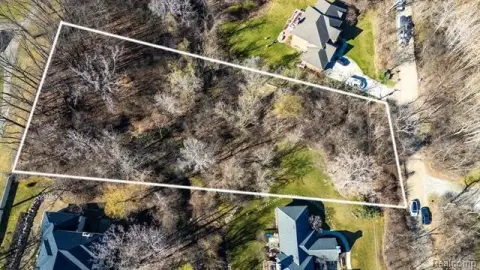 Residential Land in Farmington Hills