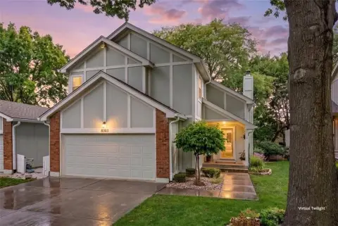 Updated Duplex with Outdoor Living