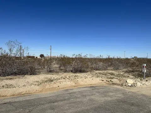 Pearblossom Land with Utilities Available