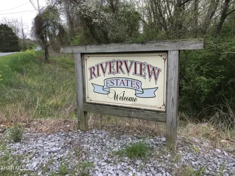 Residential Land in Riverview Estates