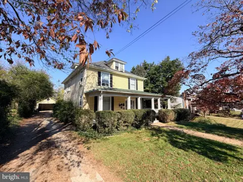 Four-Unit Colonial Quadplex