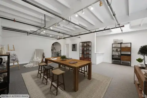 Loft-Style Creative Space