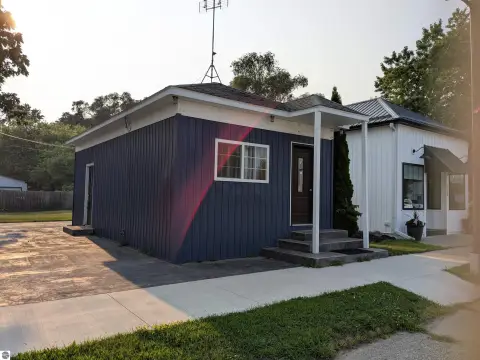 Weidman Commercial Opportunity For Sale