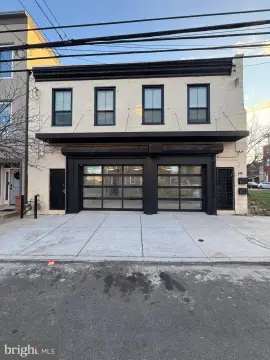 Versatile Commercial Space Available