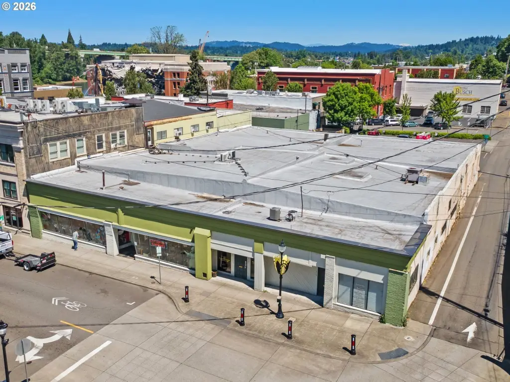 217 7Th St, Oregon City, OR 97045