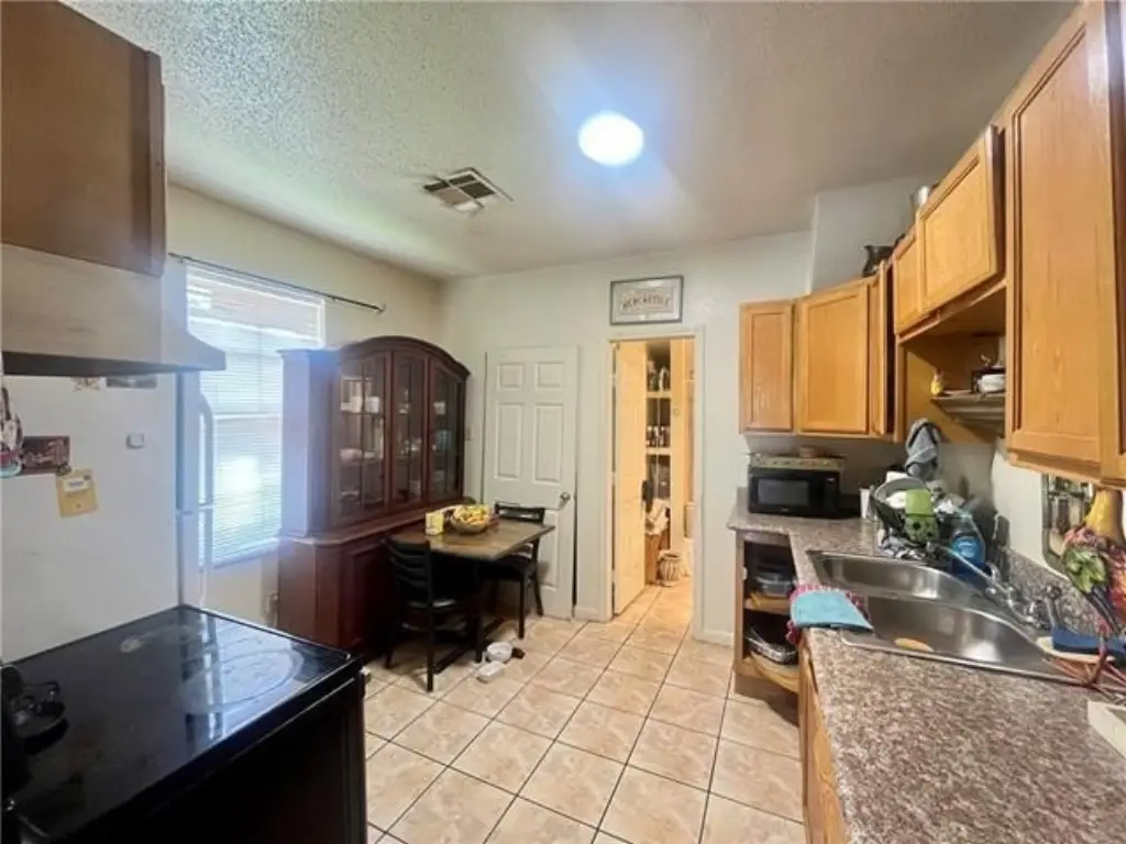 Picture 12