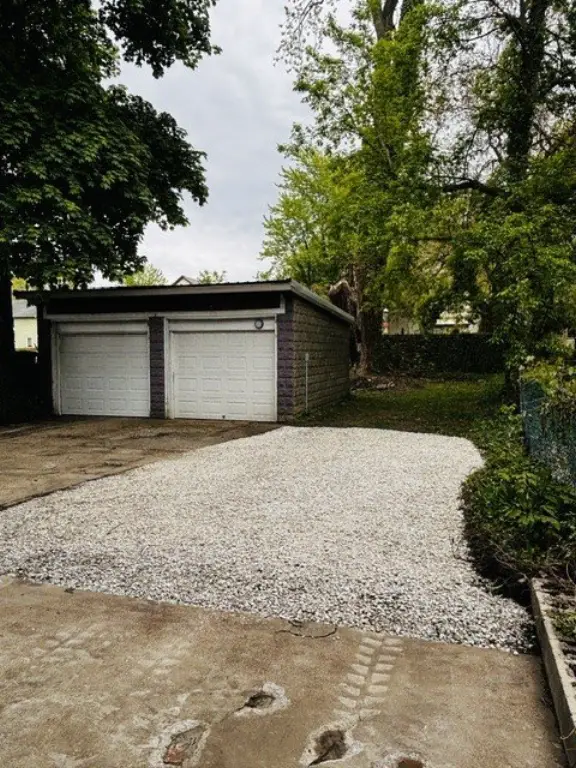 Picture 3