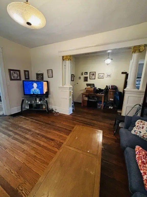 Picture 37