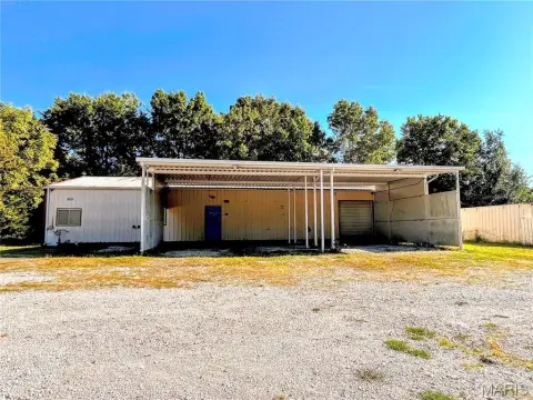 Standalone Flex Space with Warehouse