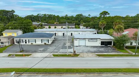 8-Bay Warehouse Property