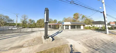 Automotive Property with Showroom