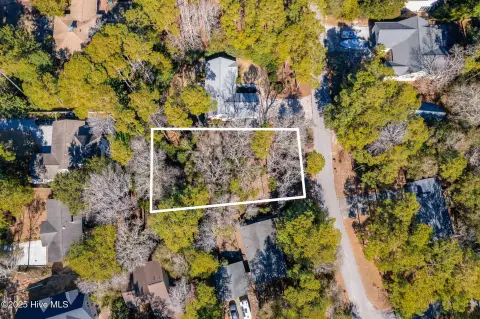 Residential Land in Pine Knoll Shores