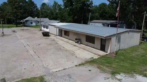 Restaurant and Retail Opportunity