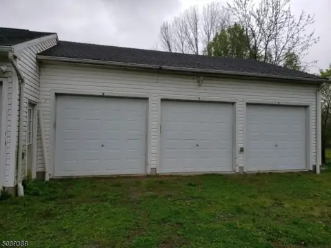 Wantage Twp. Garage For Rent