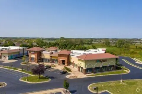 Orland Park Retail Space Available