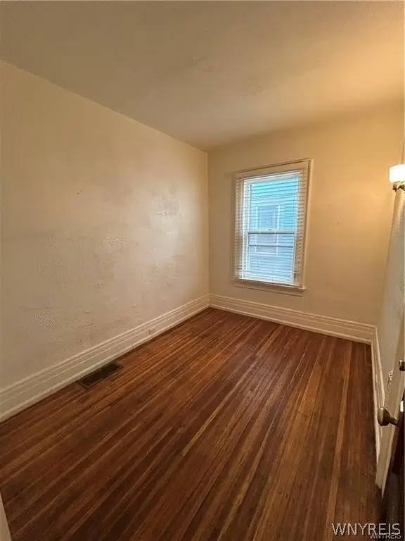 Picture 30