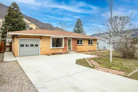 Updated Duplex in Glenwood Springs