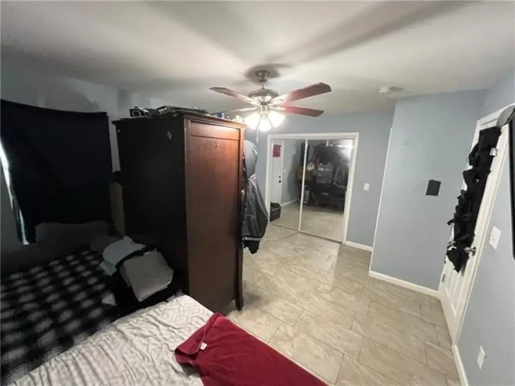 Picture 12