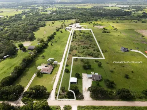 Axtell, TX Acreage for Home