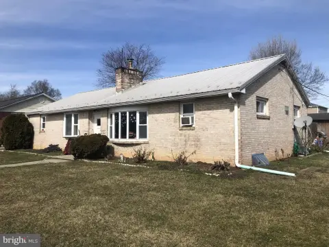 Chambersburg Duplex with Full Basement