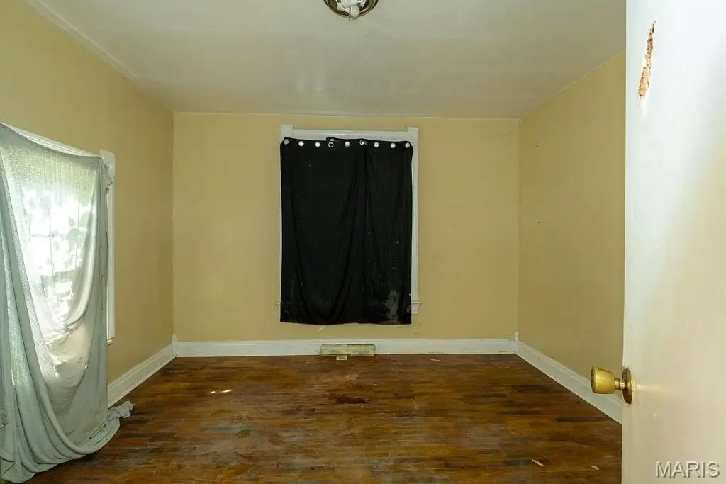 Picture 10
