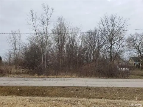 Residential Land in Grand Blanc