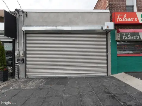 Prime Corner Storefront in Philadelphia