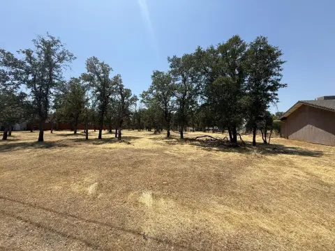 Lake California Buildable Lot