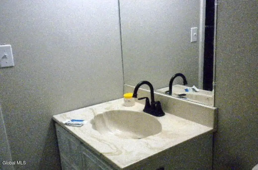 Picture 46