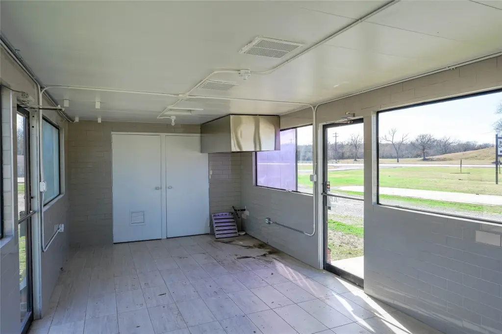 Picture 4