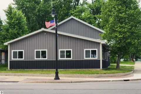 High-Visibility Buckley Commercial Lot