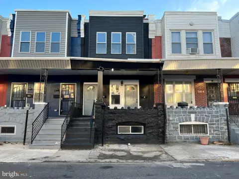 Renovated Duplex with Immediate Cashflow
