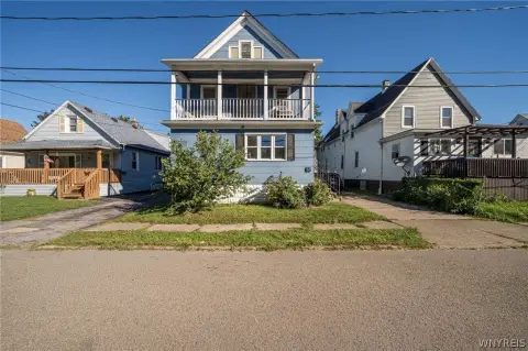 Duplex with Balconies