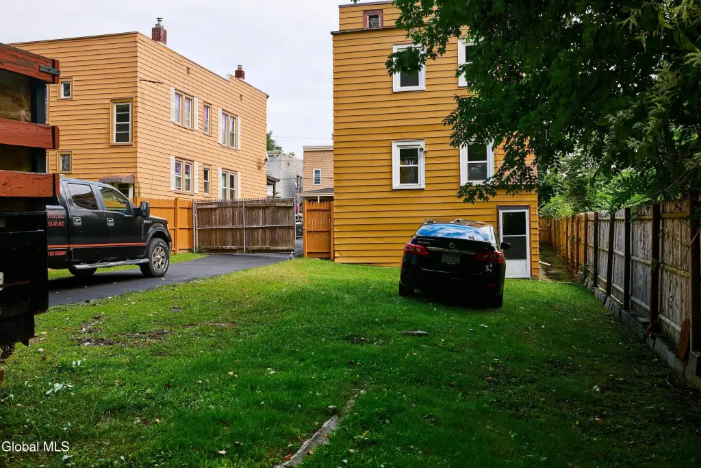 Picture 14