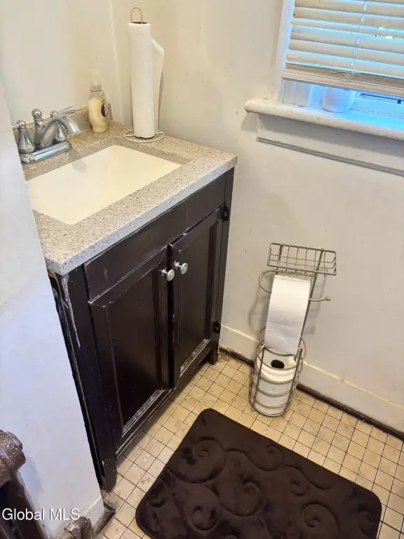 Picture 5